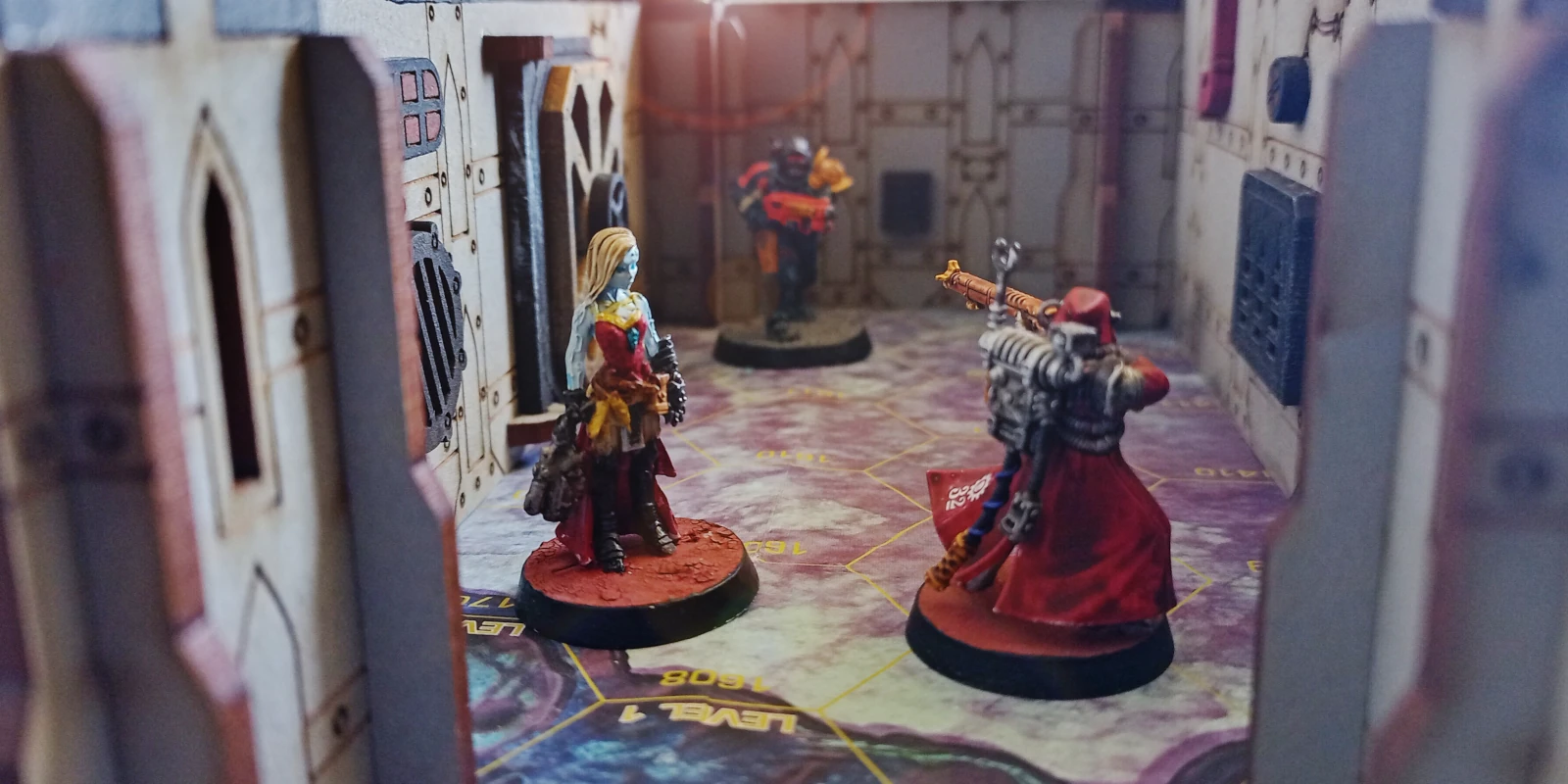 A stand-off in the halls of a spacehulk